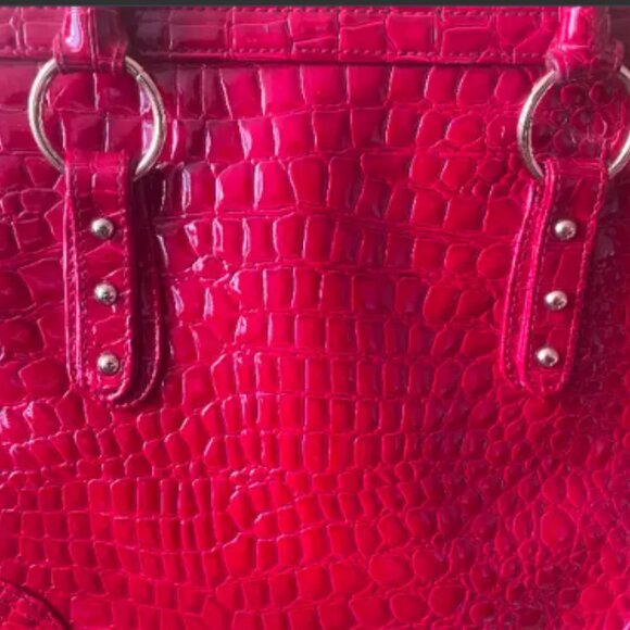 SALE! Red Luxury Red Cherry Crocodile-Pattern Bag - Picture 2 of 2